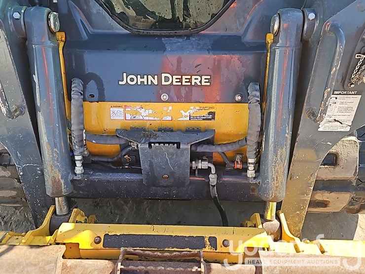 2023-deere-317g-image-15