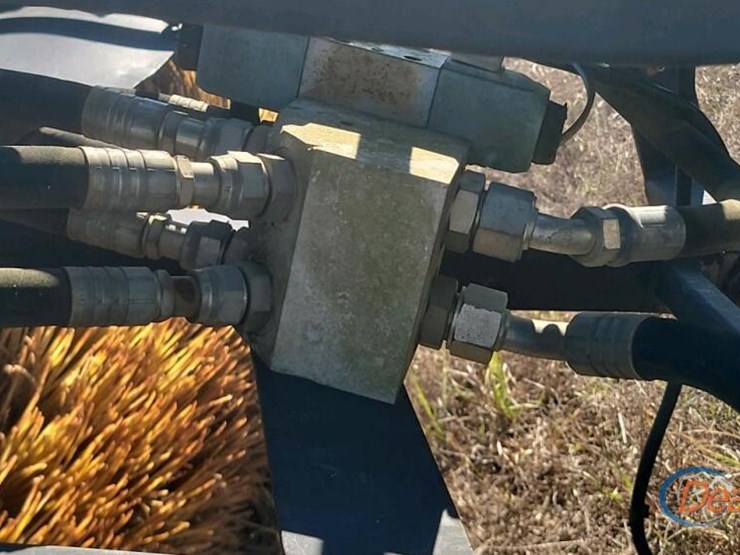 cat-ba25-hydraulic-sweeper-attachment,-s/n-7aw01886-image-4