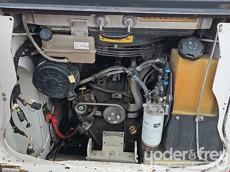 2021-bobcat-t76-image-23