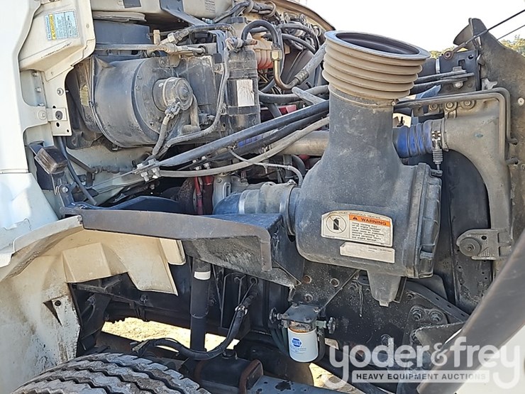 2009-sterling-acterra-image-42