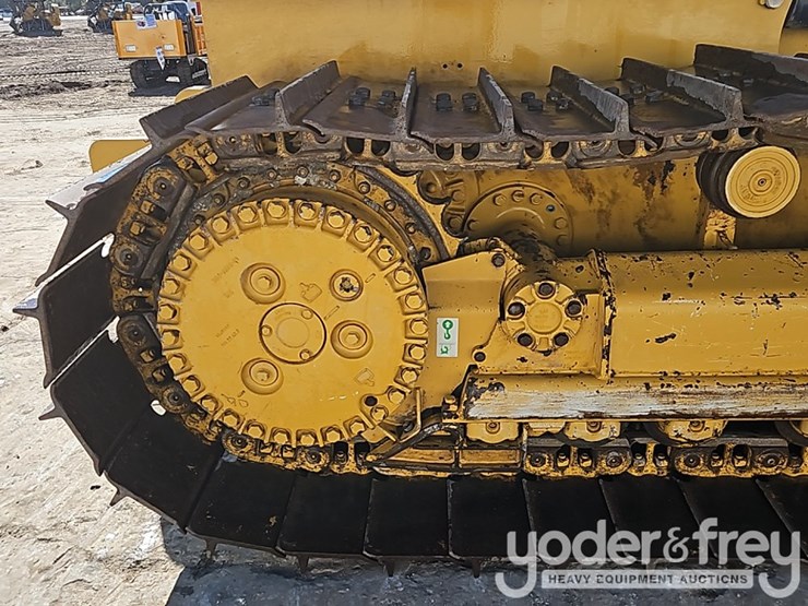 2022-caterpillar-d4-lgp-image-9