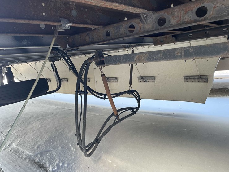 2010-utility-reefer-image-22