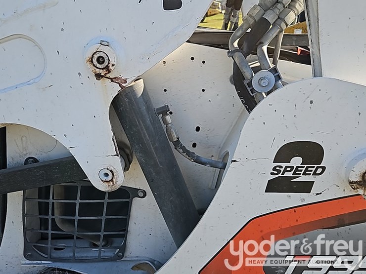 2019-bobcat-t595-image-14