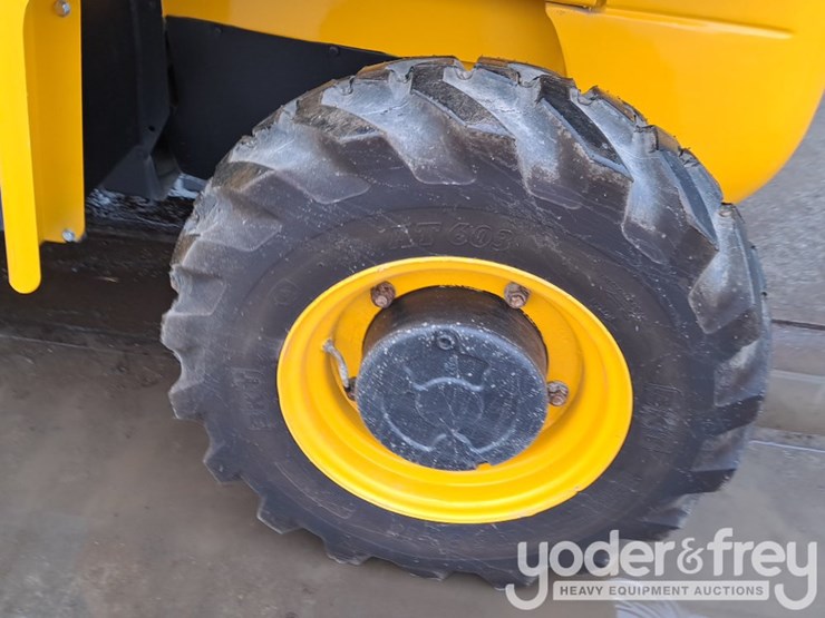 2019-jcb-940-image-10
