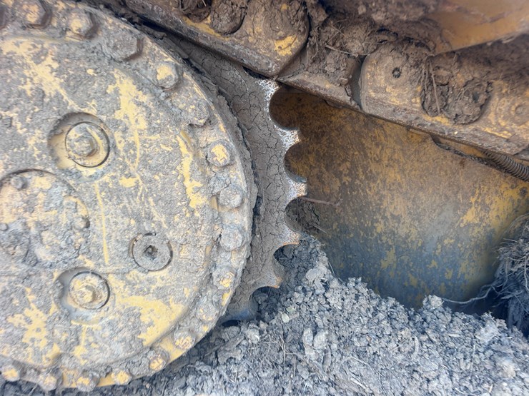 caterpillar-d6n-lgp-image-42