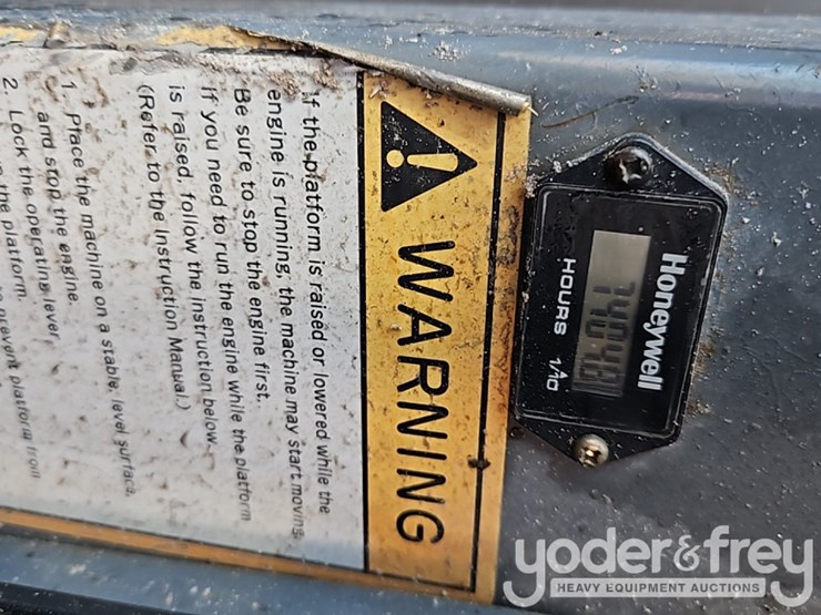 2012-takeuchi-tb250-image-37