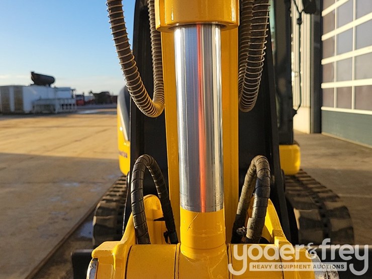 2024-komatsu-pc55mr-image-31