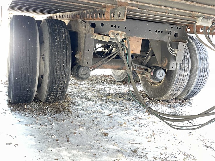 2022-stoughton-trailer-image-17