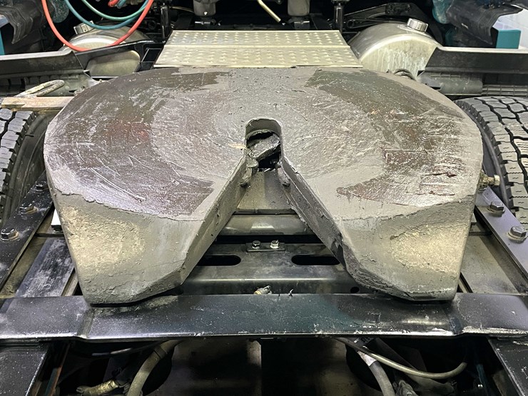 #6223-•-2022-freightliner-cascadia-semi-truck-(title-in-delay)-image-46