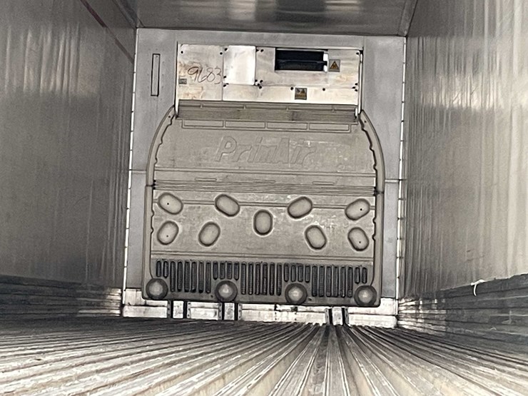 2012-utility-reefer-image-36