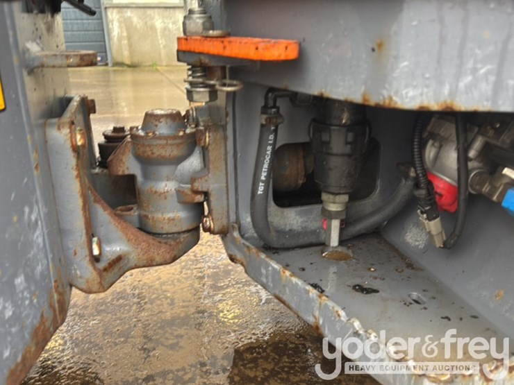 2020-dynapac-cc1000-image-19