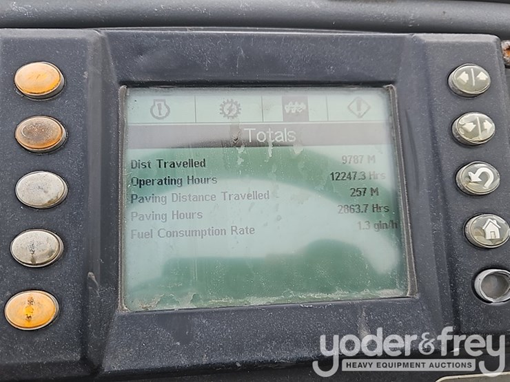 2012-caterpillar-ap-1055e-image-38