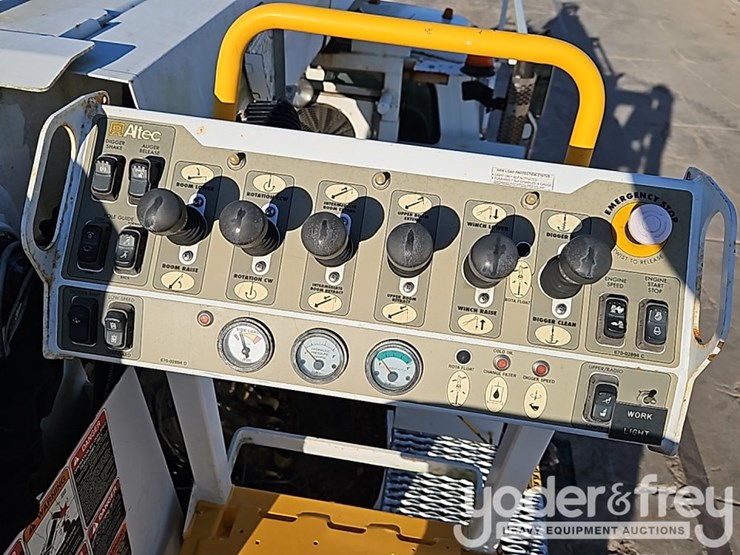 2009-sterling-acterra-image-36