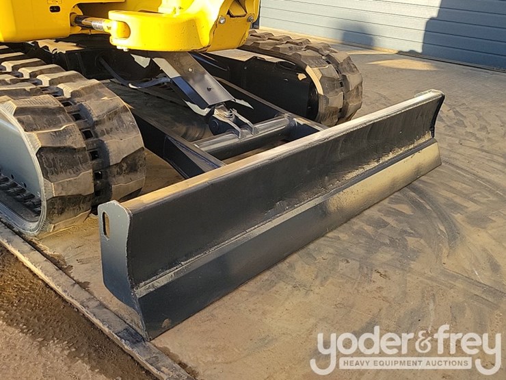 2024-komatsu-pc55mr-image-18