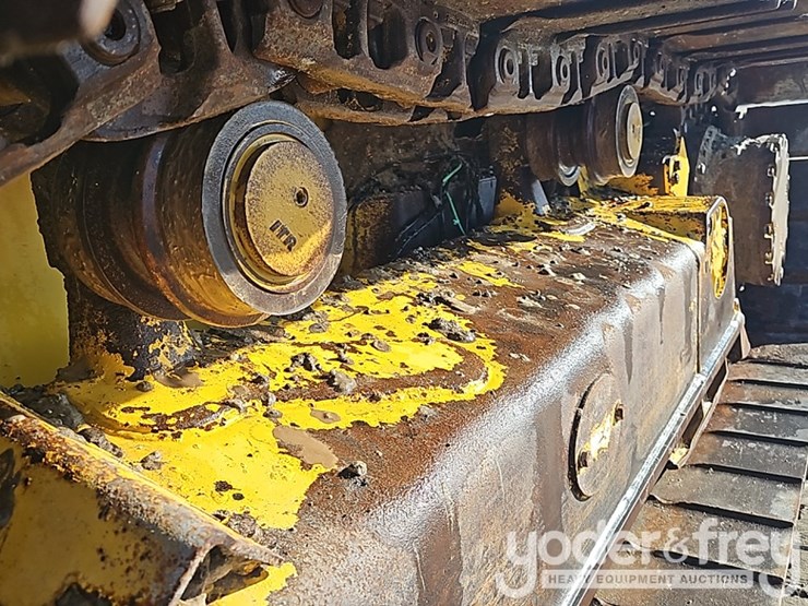 2021-komatsu-d51pxi-24-image-10