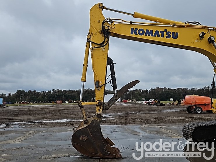 2021-komatsu-pc210-lc-11-image-19