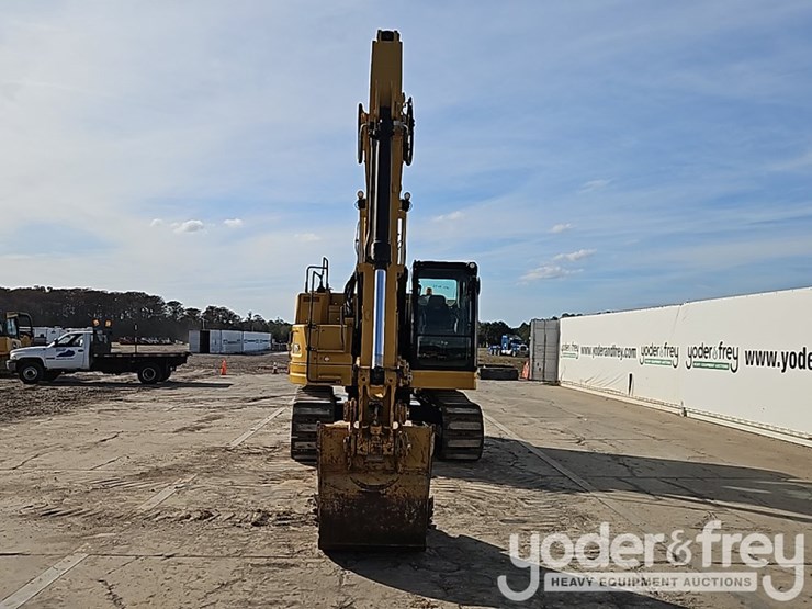 2021-caterpillar-325-image-18