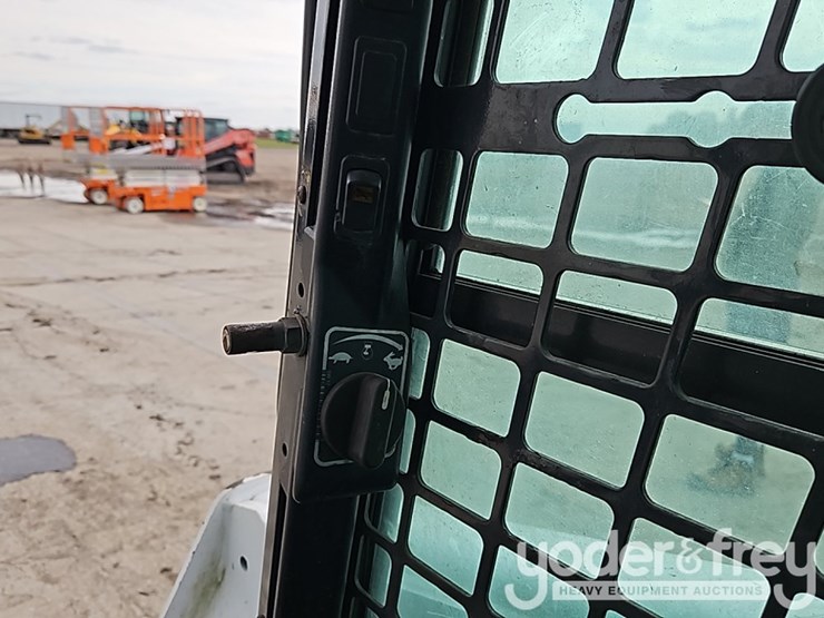 2018-bobcat-t870-image-29