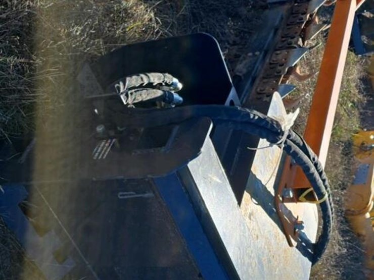 wolverine-trencher-attachment,-s/n-zw-06144-for-skid-steer-image-4