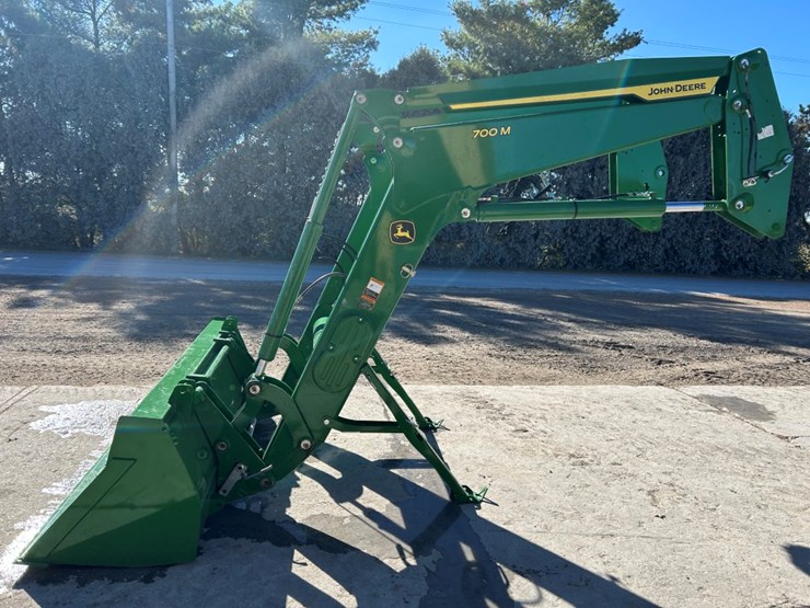 john-deere-700m-image-4