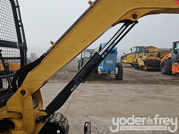 2014-caterpillar-305e-cr-image-15