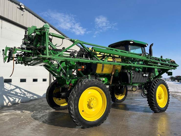 2015-john-deere-r4030-image-3