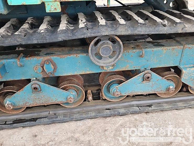 2005-yanmar-c30r-2-image-15