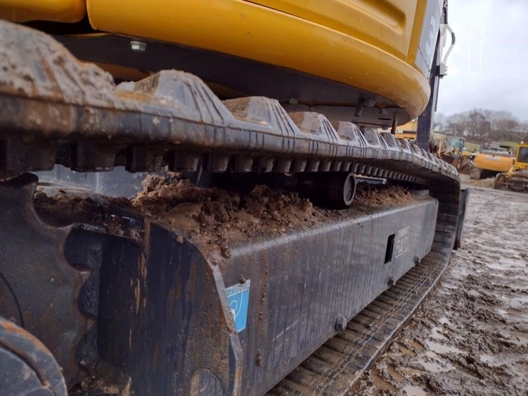 2023-deere-30g-image-38