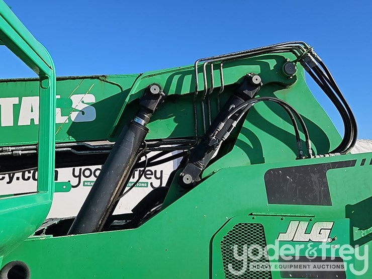 2016-sky-trak-6036-image-17