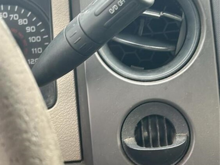 2009-ford-f150-image-17