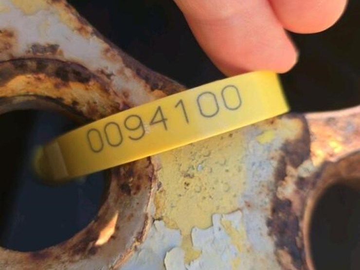 (2)-16.9-28-tires-w/-jd-rims-image-3