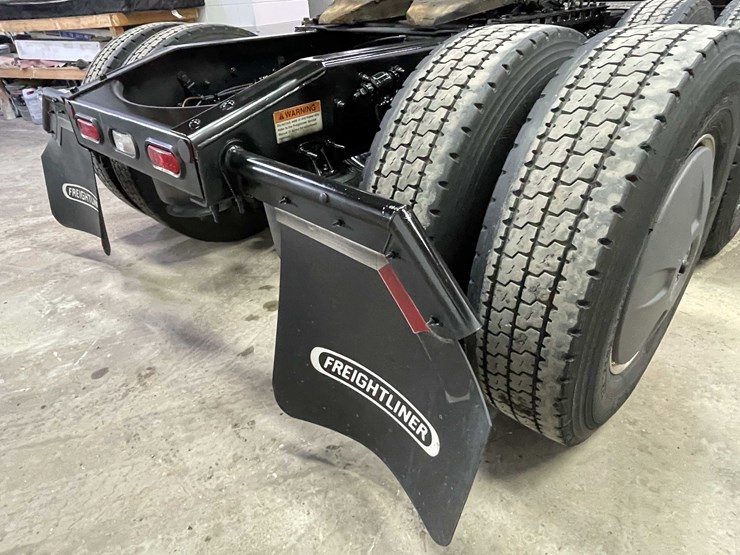 #6224-•-2022-freightliner-cascadia-semi-truck-(title-in-delay)-image-53