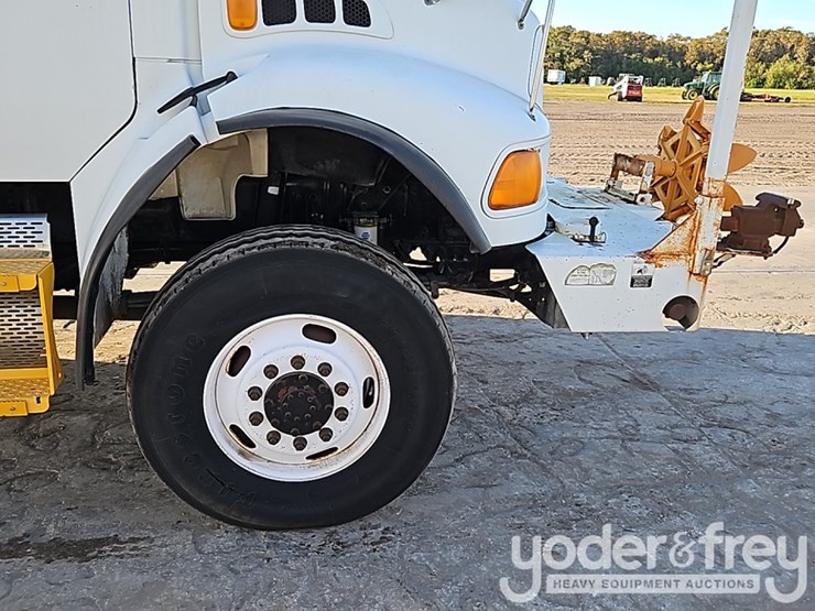 2009-sterling-acterra-image-13