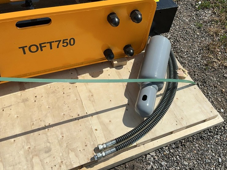 2025-bobcat-s630-image-8