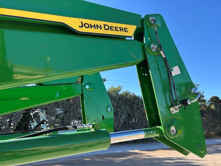 john-deere-700m-image-23