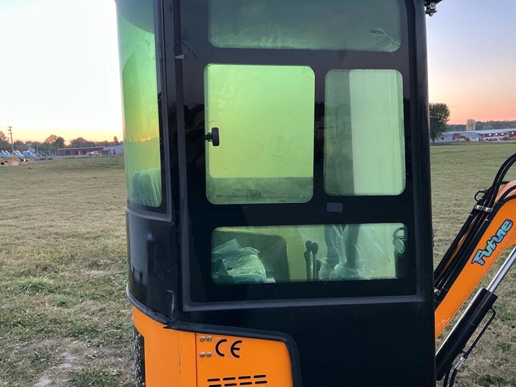 #1208-•-unused-future-ft13c-mini-excavator-image-19