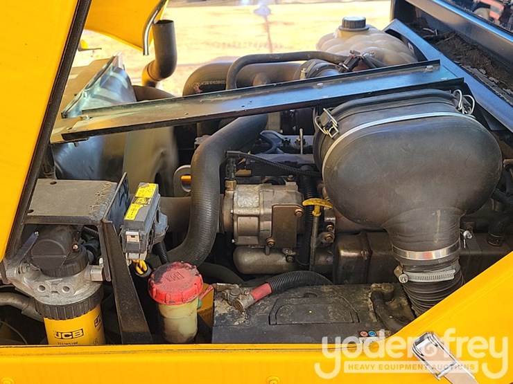 2015-jcb-926-image-20