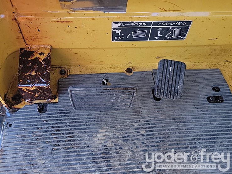 2013-yanmar-c30r-2b-image-33