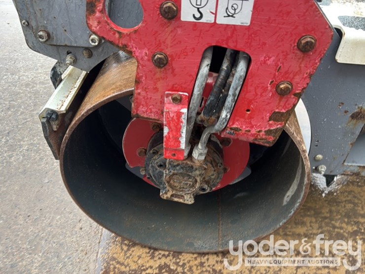 2020-dynapac-cc1000-image-13