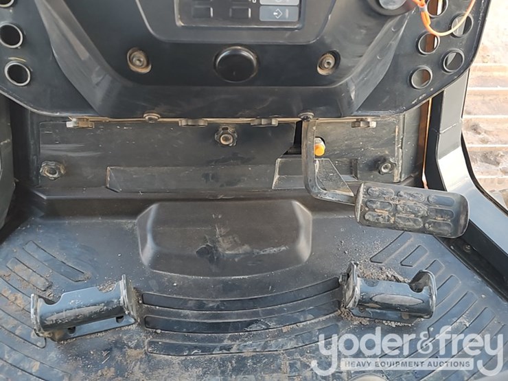 2023-komatsu-d51pxi-24-image-34