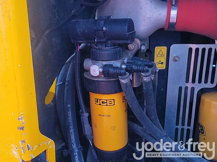 2017-jcb-9tft-image-16