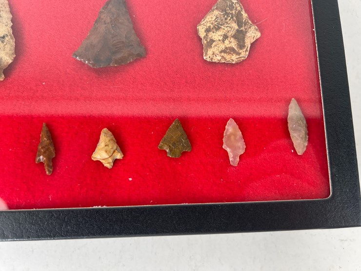 #82-•-#5057-•-(21)-framed-native-american-artifacts-image-6