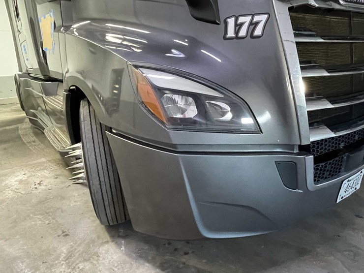 #6224-•-2022-freightliner-cascadia-semi-truck-(title-in-delay)-image-27