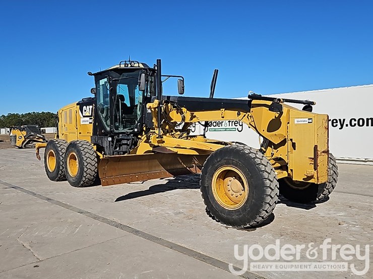 2013-caterpillar-140m2-image-7