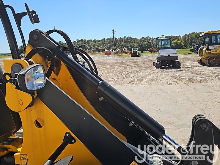 2023-jcb-407-image-11