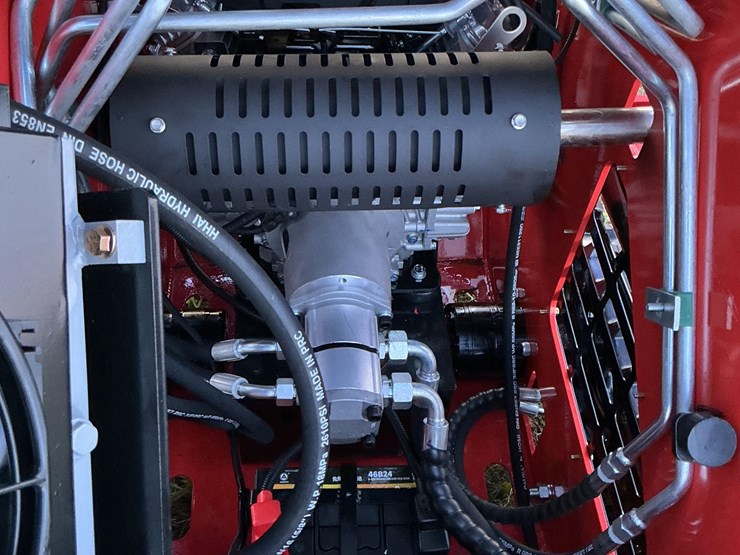 #1011-•-unused,-future,-skid-steer-loader-ft380r-image-24