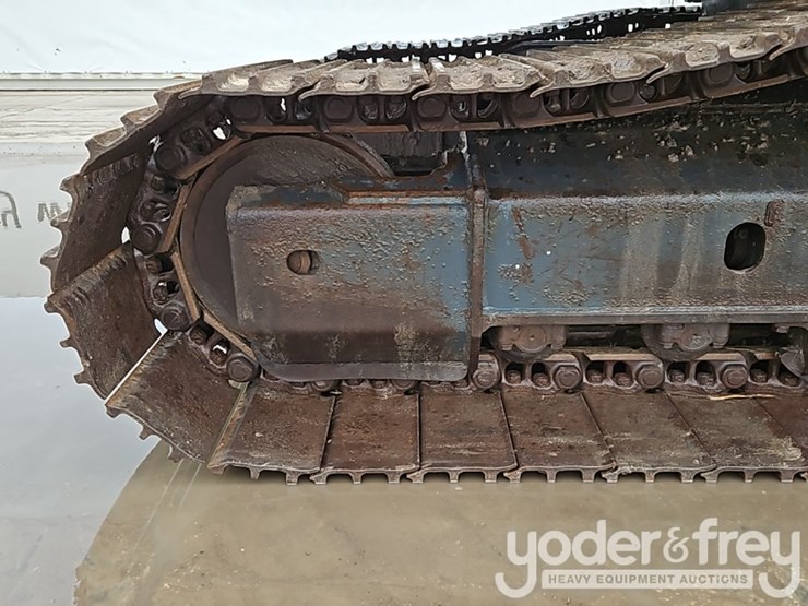 2021-komatsu-pc210-lc-11-image-9