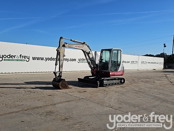 2012-takeuchi-tb250-image-2