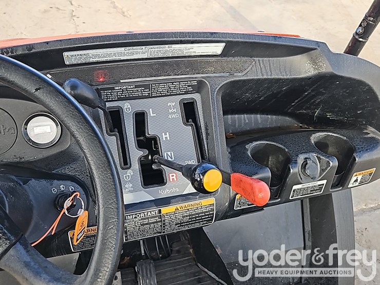 2023-kubota-rtv520-image-19