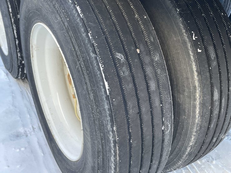 2023-stoughton-trailer-image-23